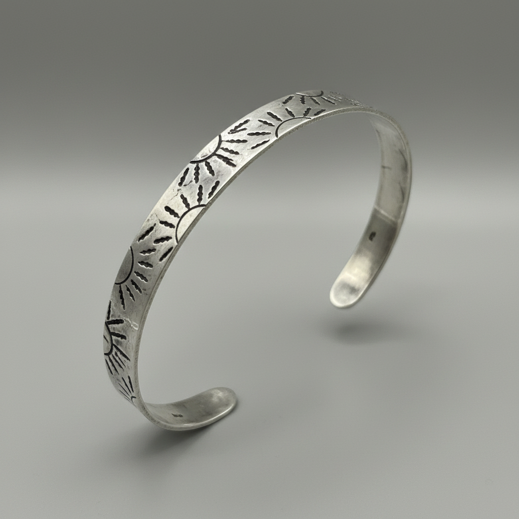 Cuff - Macro