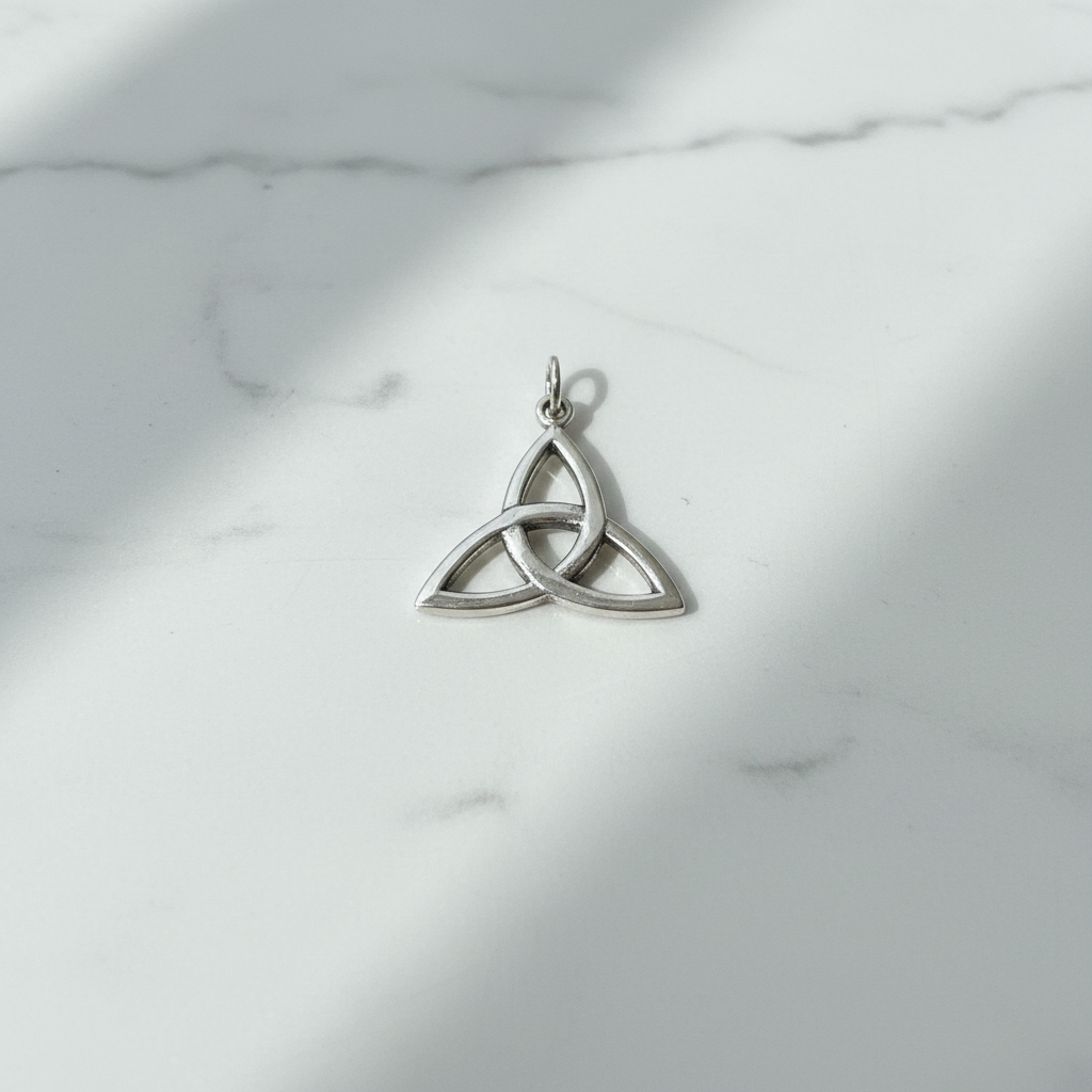 תליון Triquetra | Victor